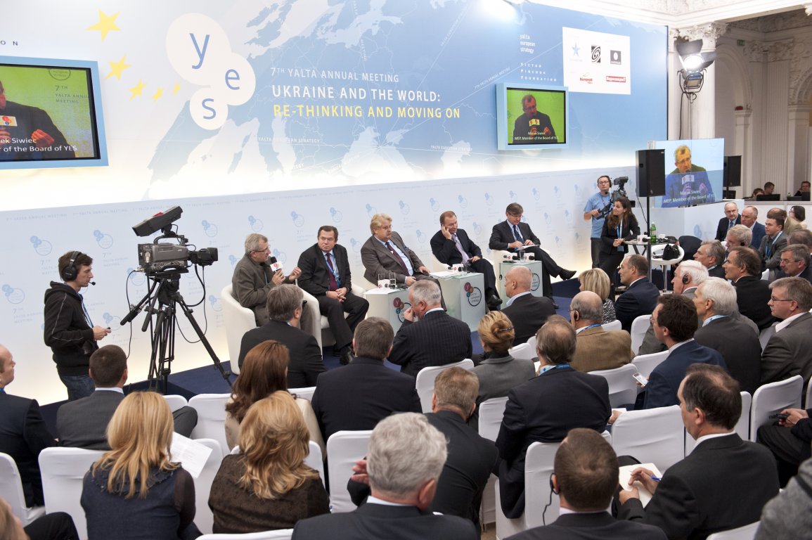Second day of the 7th Yalta Annual Meeting of YES