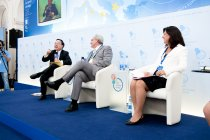 First day of the 6th Yalta Annual Meeting