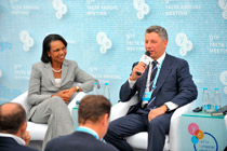 Second day of the 9th Yalta Annual Meeting of YES, sessions 1 - 3