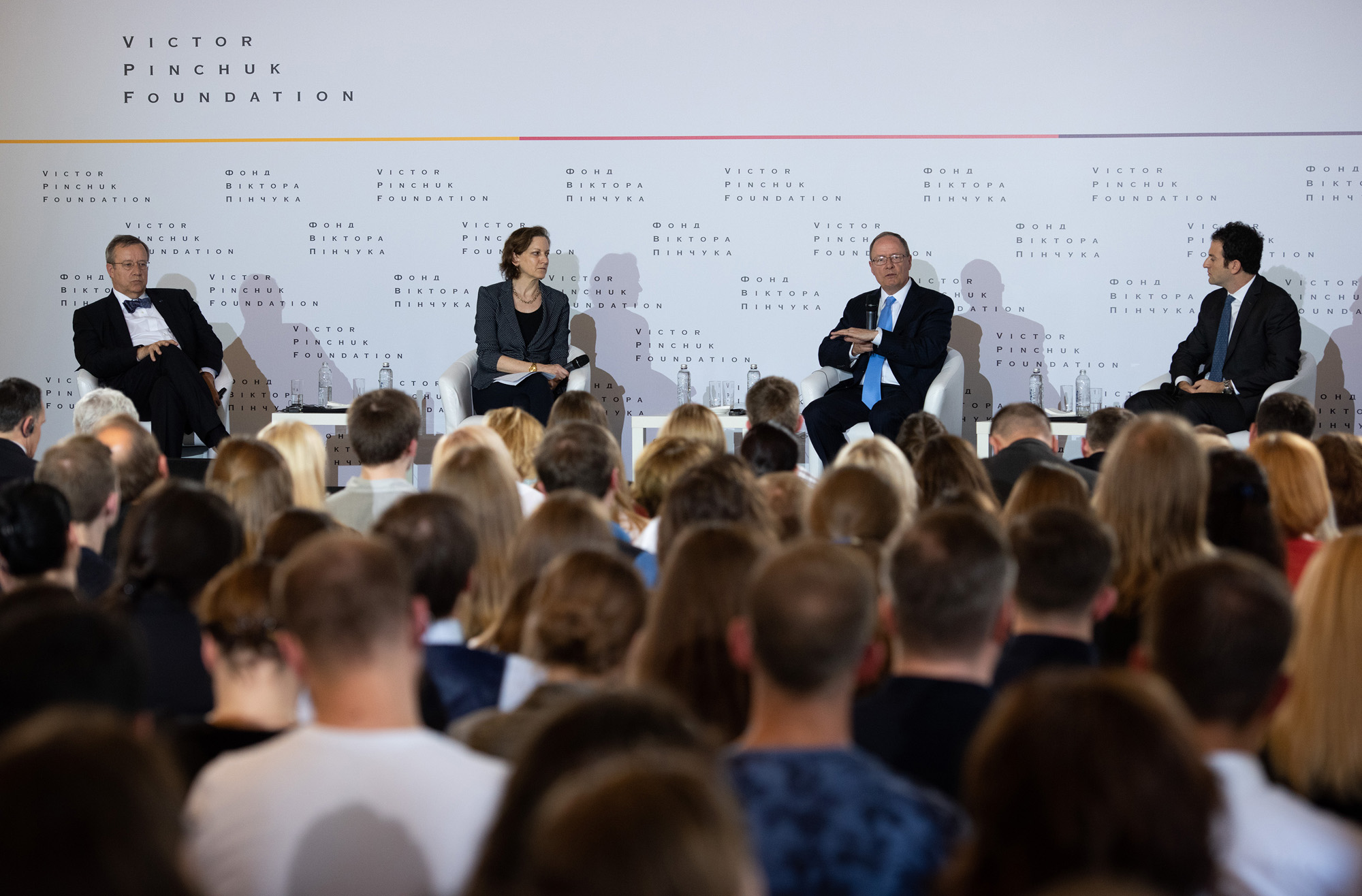 Публічна панельна дискусія на тему «Кібербезпека та дезінформація в Україні та на Заході»