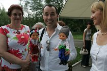 David Fernish examining AIDS situation in Ukraine