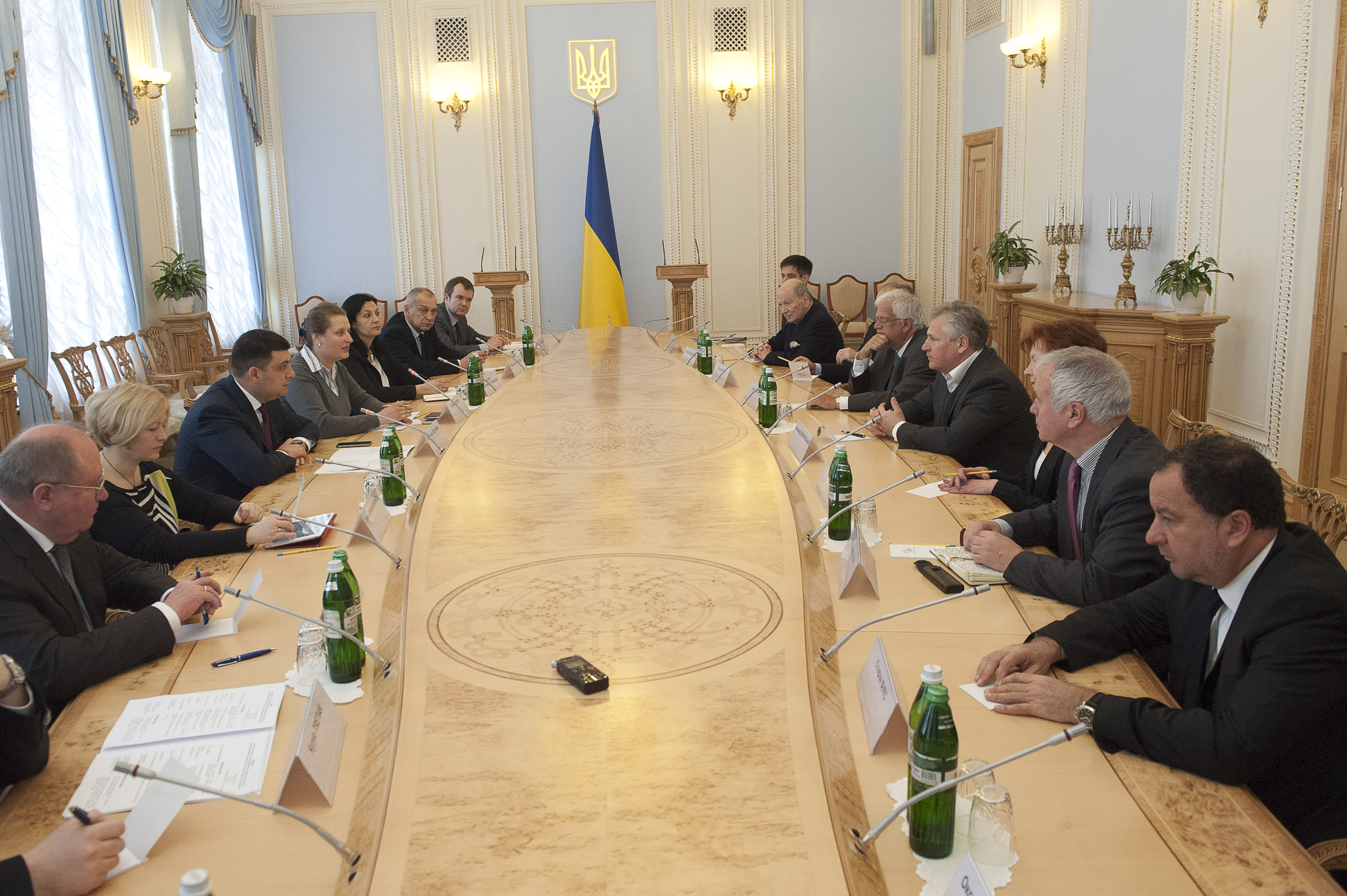 YES Board visits Kyiv