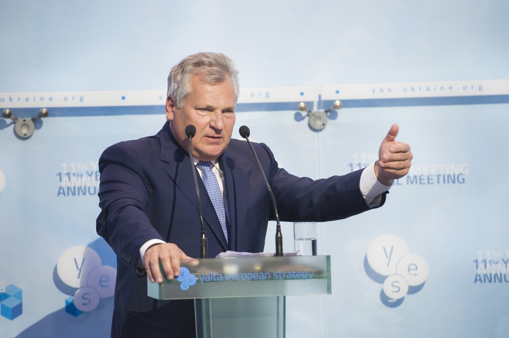 ill8204.jpg ill8204.jpg